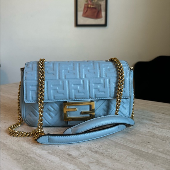 Fendi Embossed Midi Chain Baguette Bag - Picture 4 of 6